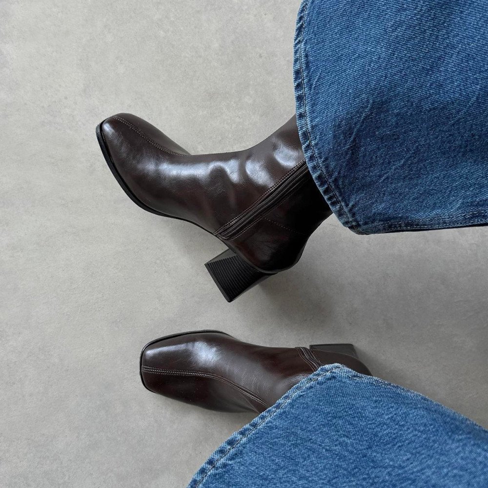 Trev Dark Brown