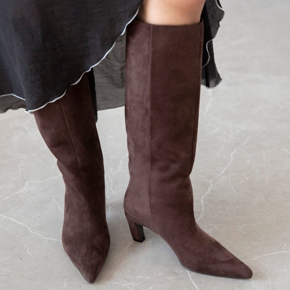 Cherny Dark Brown