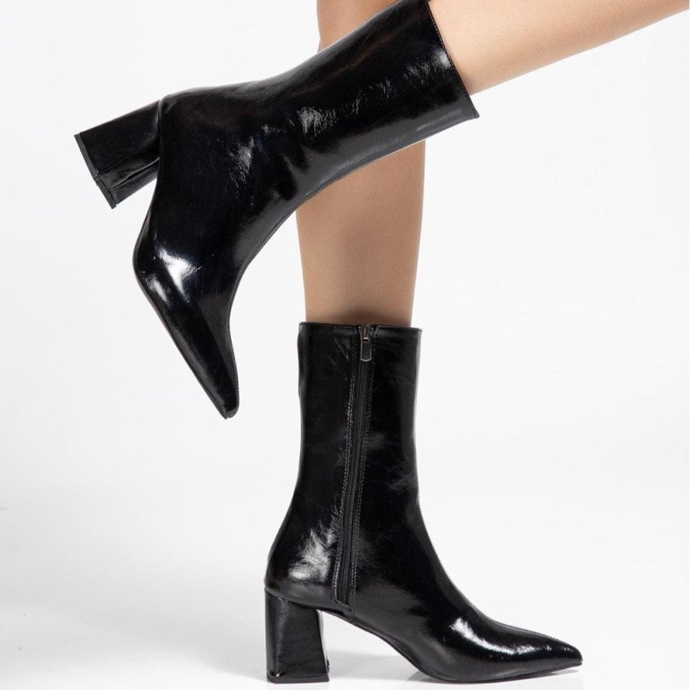 Dessa Black