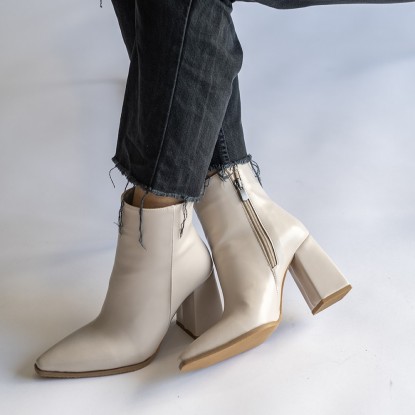 Juanita Beige