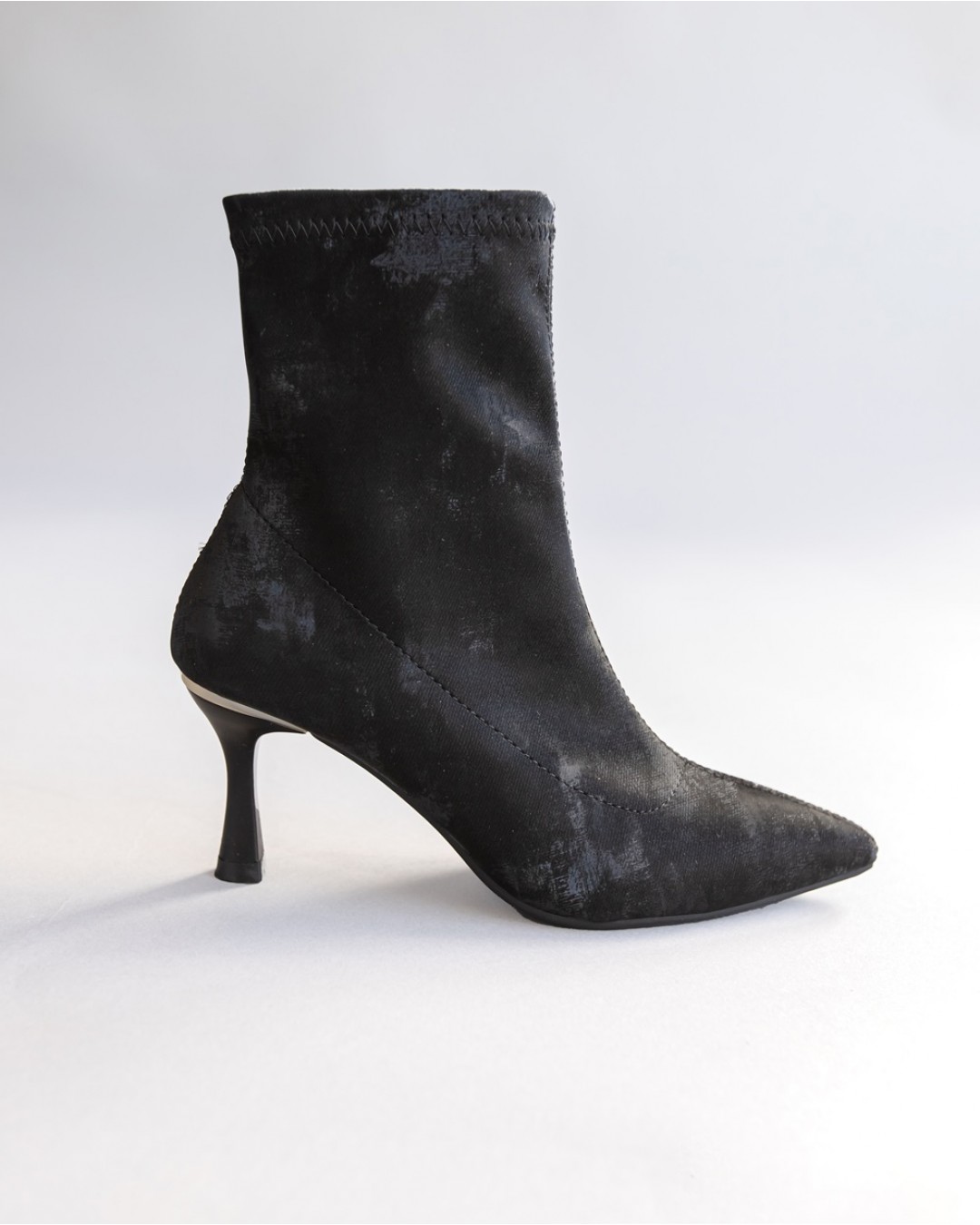 Tiana Black Tiana Black