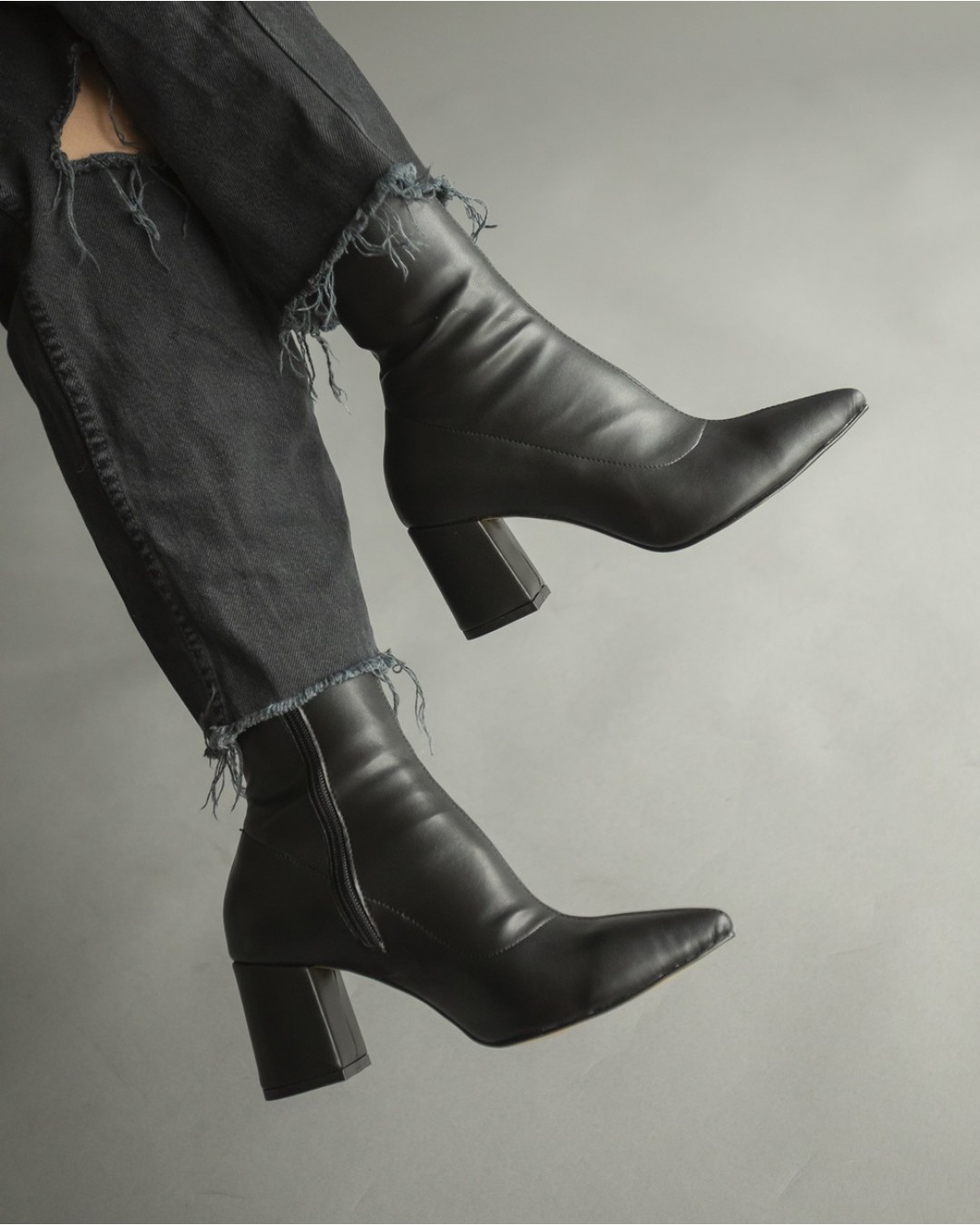 Santiago Black Santiago Black