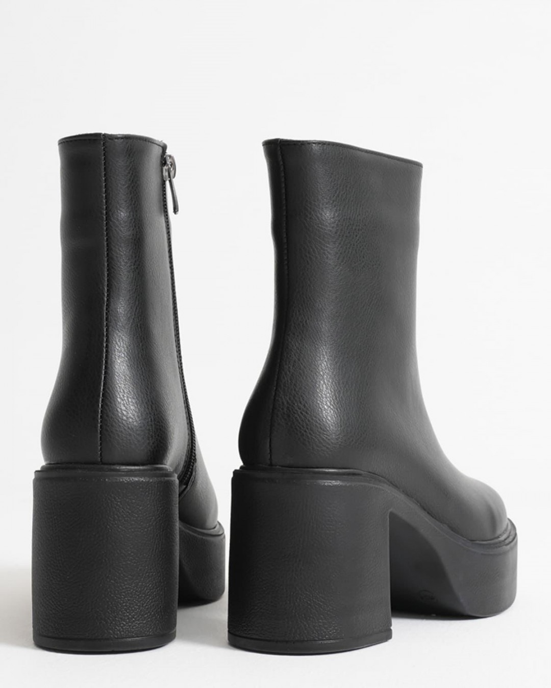 Lera Black Lera Black