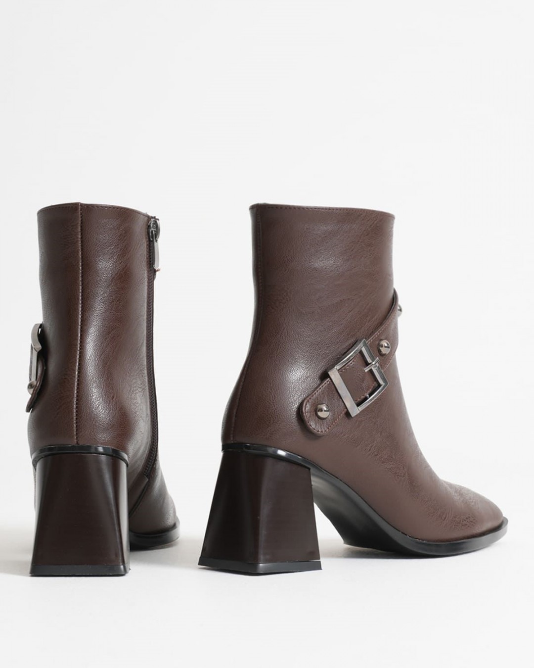 Mera Brown Mera Brown