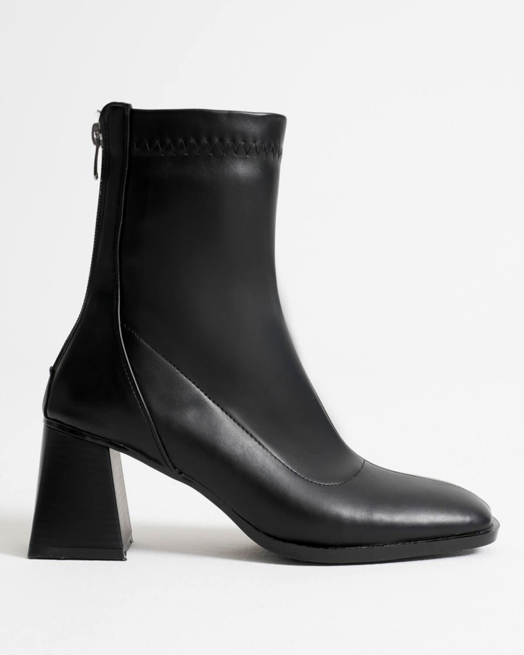 Charm Black Charm Black