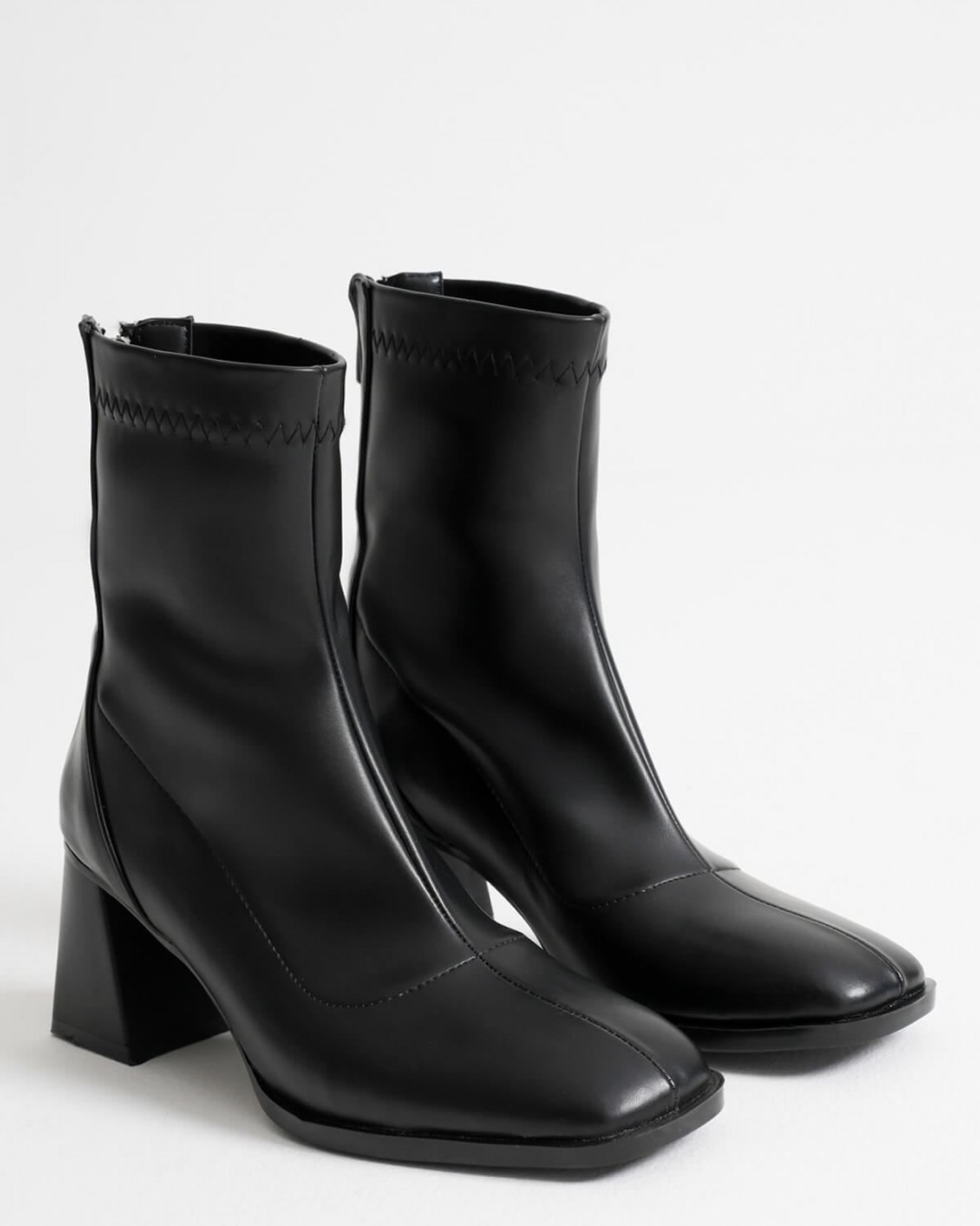 Charm Black Charm Black