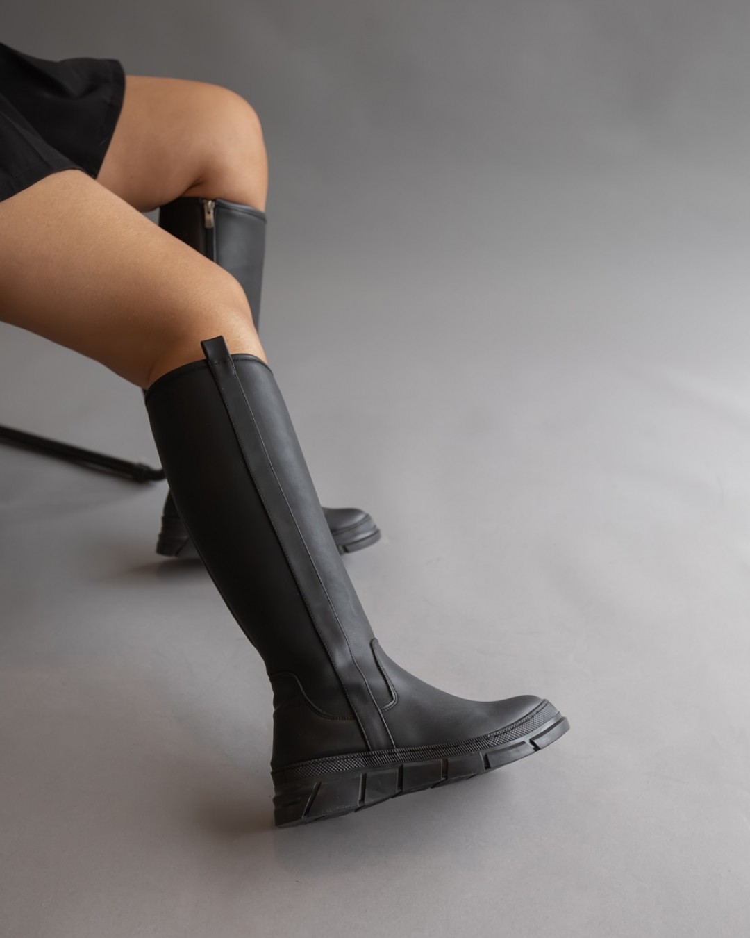 Flores Black Flores Black