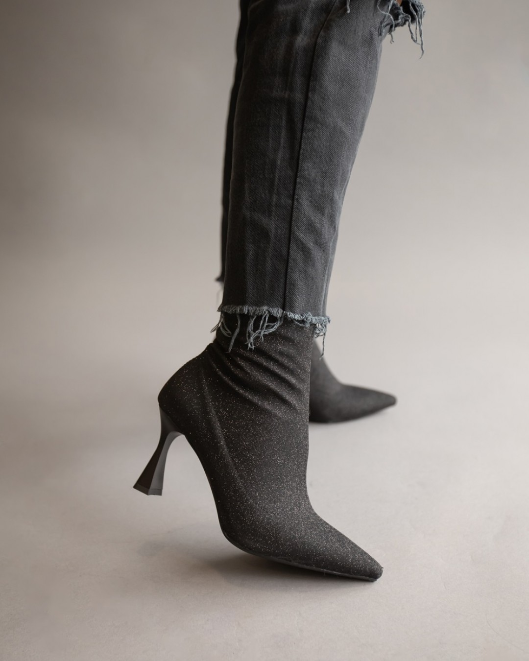 Elora Black Elora Black