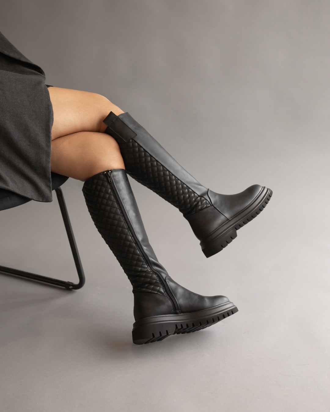 Auris Black Auris Black