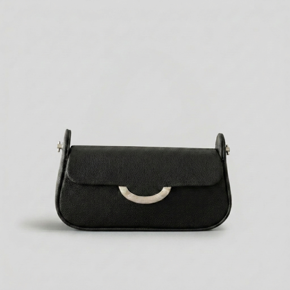 Mui Black