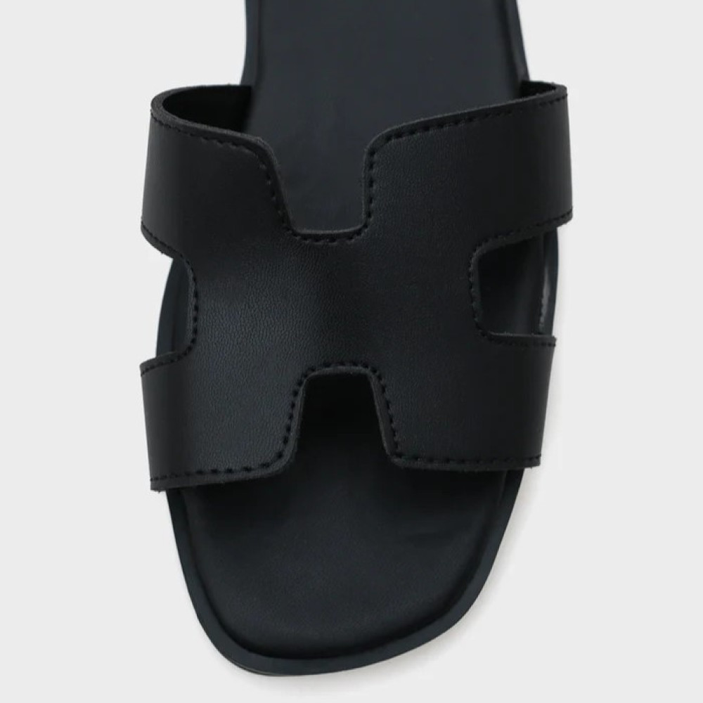 Mass Black 