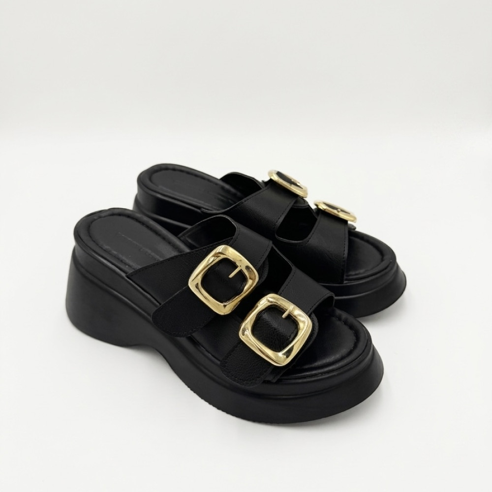 Ola Black