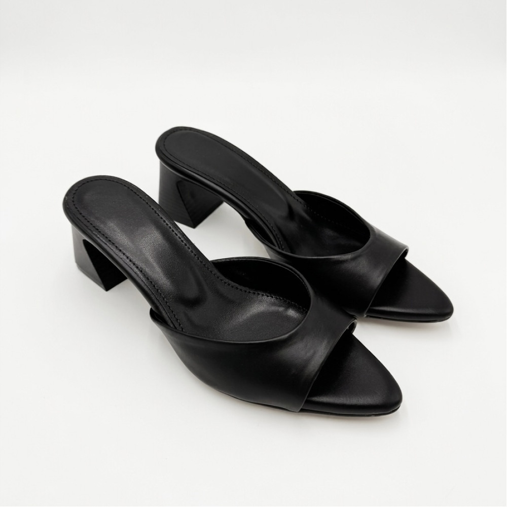 Morgana Black Leather