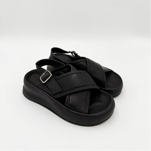 Reina Black