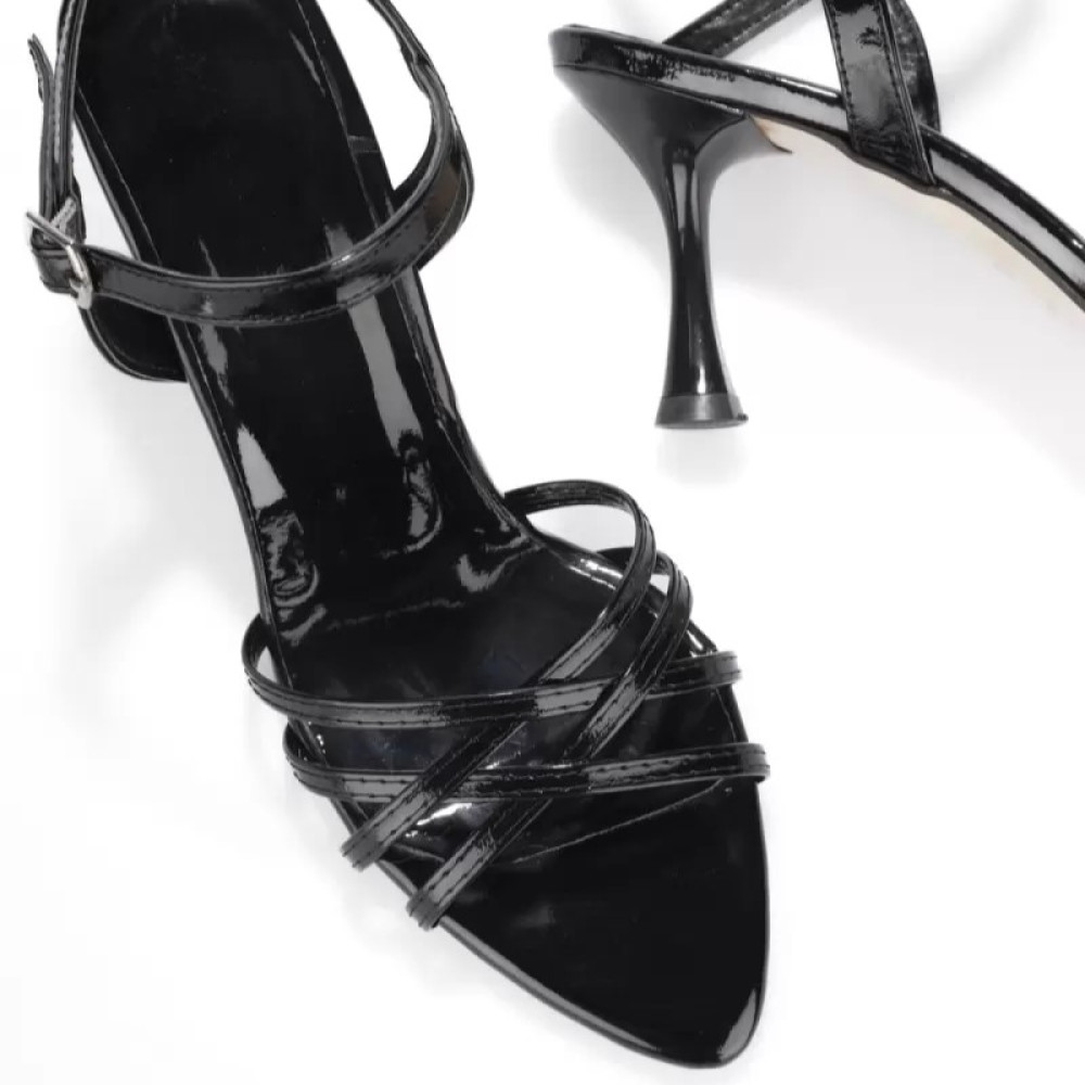 Sera Black