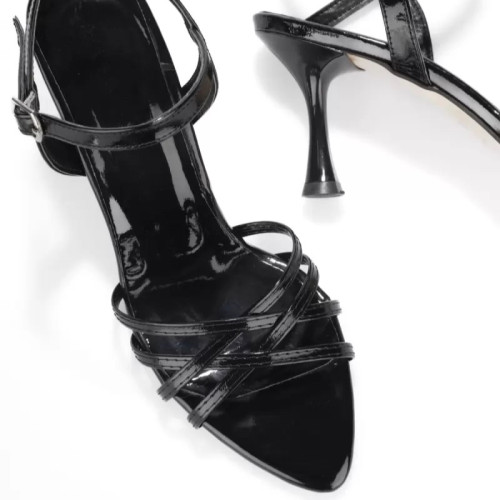Sera Black