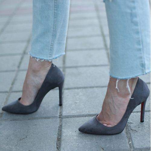 Stiletto Grey